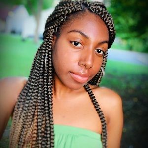 Meet your Posher, Maeghan